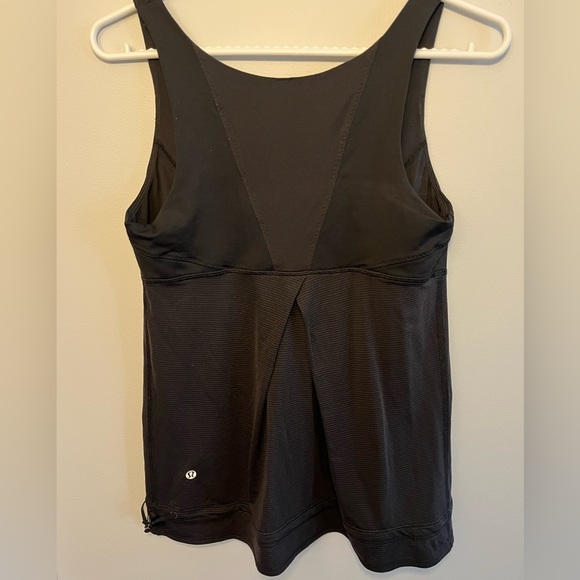 Lululemon Black Tank - Size 8 - Picture 2 of 3